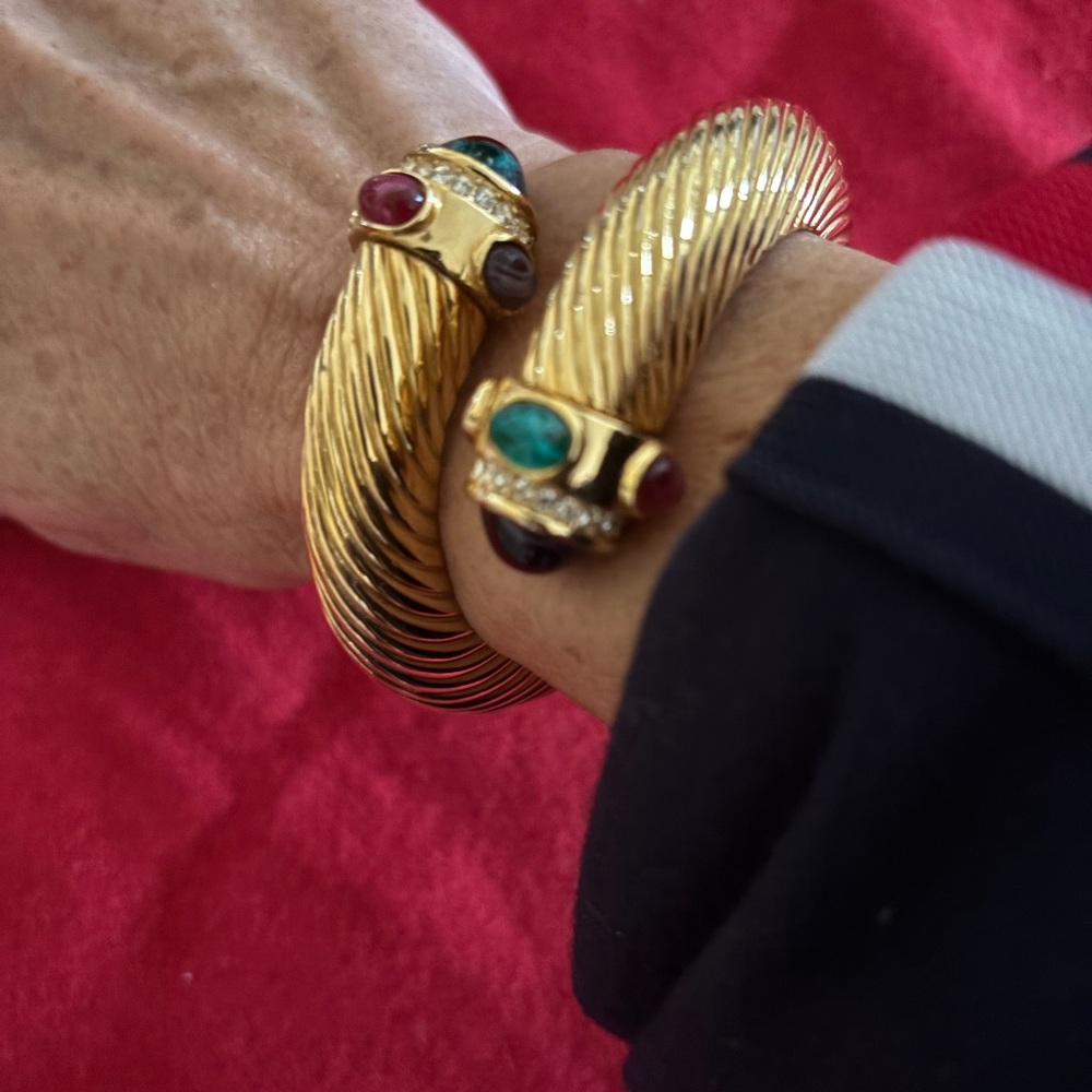 🆕 Givenchy Cable Renaissance stone Bangle - Picture 7 of 7
